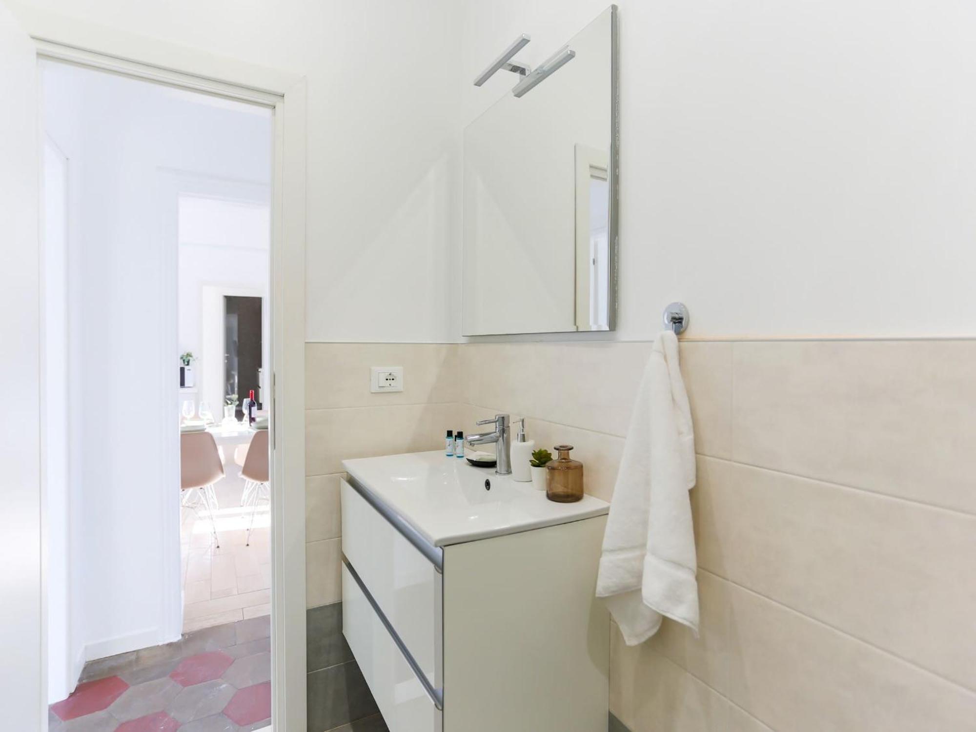 Spacious two bedrooms apartment in Porta Romana Milán Exterior foto